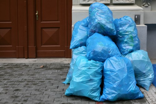 Secure and organized flat clearance process in Putney